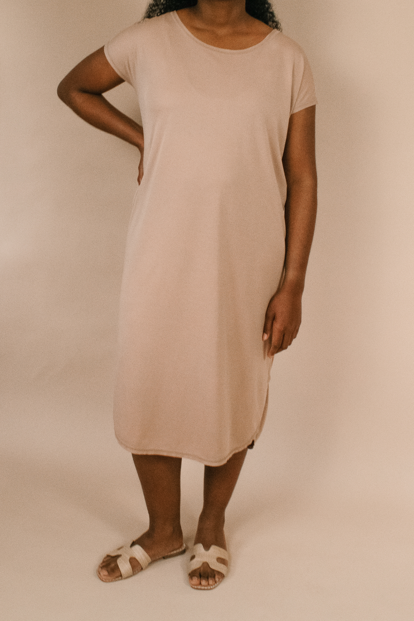 Lizzi High-Low Midi Dress - Tan